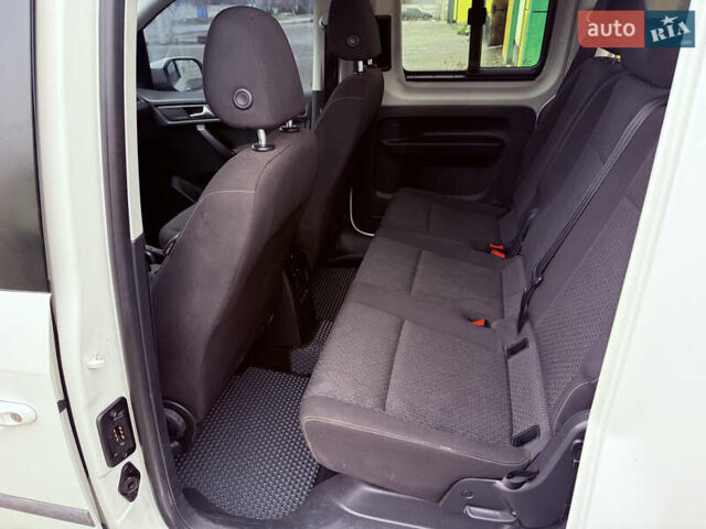 Білий Фольксваген Кадді, об'ємом двигуна 1.97 л та пробігом 187 тис. км за 17000 $, фото 16 на Automoto.ua