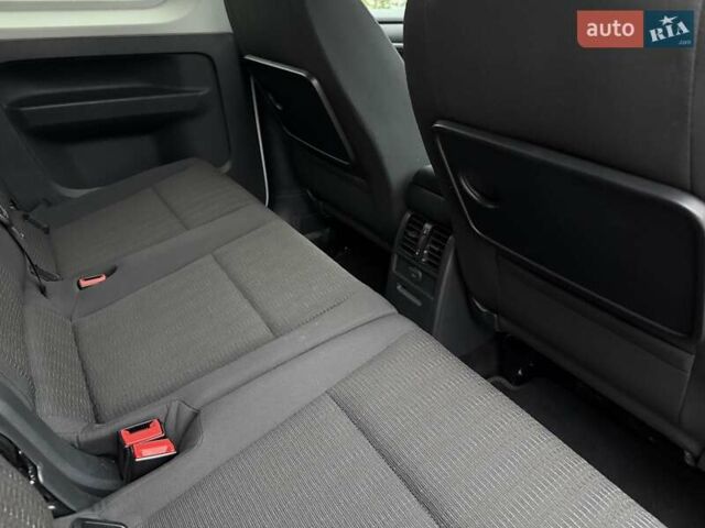 Белый Фольксваген Кадди, объемом двигателя 2 л и пробегом 150 тыс. км за 21600 $, фото 21 на Automoto.ua