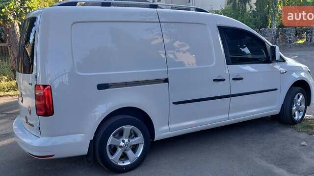 Белый Фольксваген Кадди, объемом двигателя 2 л и пробегом 212 тыс. км за 16650 $, фото 6 на Automoto.ua