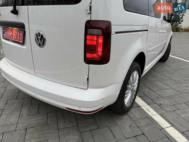 Белый Фольксваген Кадди, объемом двигателя 2 л и пробегом 150 тыс. км за 21600 $, фото 43 на Automoto.ua