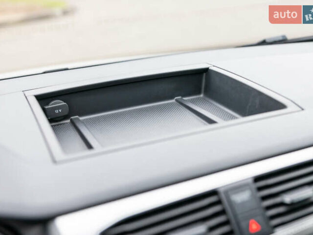 Белый Фольксваген Кадди, объемом двигателя 2 л и пробегом 215 тыс. км за 19800 $, фото 43 на Automoto.ua