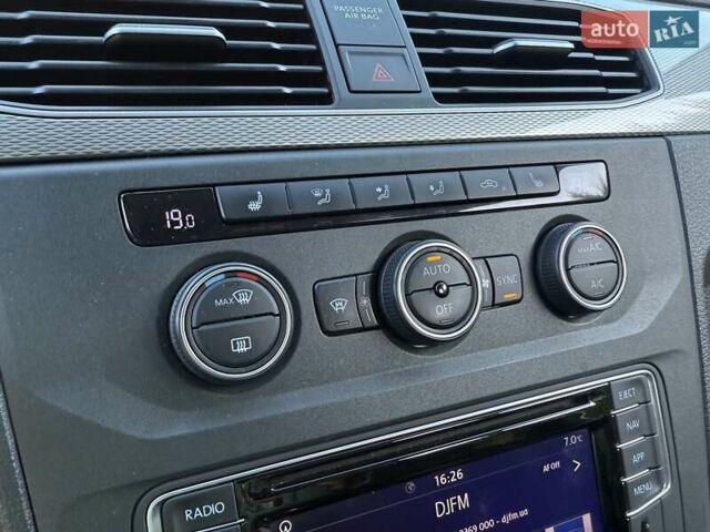 Белый Фольксваген Кадди, объемом двигателя 1.97 л и пробегом 149 тыс. км за 20300 $, фото 36 на Automoto.ua