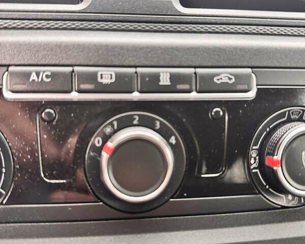 Фольксваген Кадди 2020 в Киеве на Automoto.ua Белый Фольксваген Кадди, объемом двигателя 2 л и пробегом 218 тыс. км за 15581 $, фото 18 на Automoto.ua