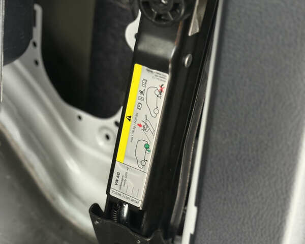 Белый Фольксваген Кадди, объемом двигателя 1.97 л и пробегом 171 тыс. км за 18200 $, фото 45 на Automoto.ua