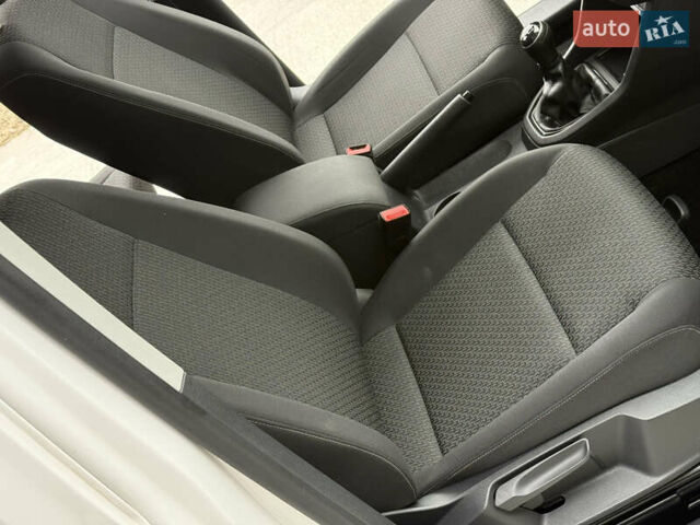 Белый Фольксваген Кадди, объемом двигателя 1.97 л и пробегом 171 тыс. км за 18200 $, фото 25 на Automoto.ua