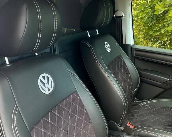 Белый Фольксваген Кадди, объемом двигателя 1.97 л и пробегом 185 тыс. км за 18700 $, фото 39 на Automoto.ua