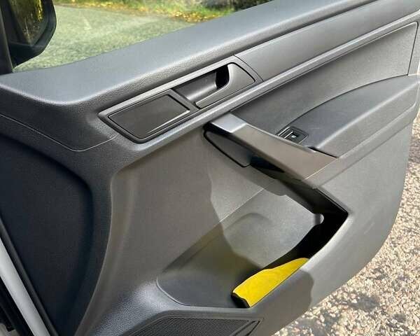 Белый Фольксваген Кадди, объемом двигателя 1.97 л и пробегом 185 тыс. км за 18700 $, фото 45 на Automoto.ua