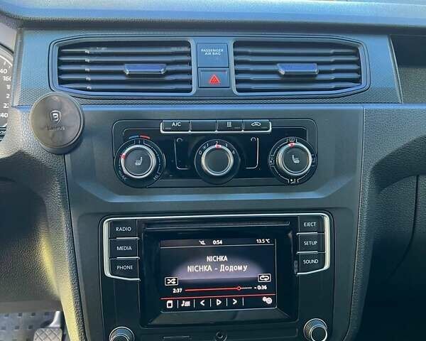 Белый Фольксваген Кадди, объемом двигателя 1.97 л и пробегом 185 тыс. км за 18700 $, фото 33 на Automoto.ua