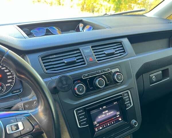 Белый Фольксваген Кадди, объемом двигателя 1.97 л и пробегом 185 тыс. км за 18700 $, фото 36 на Automoto.ua