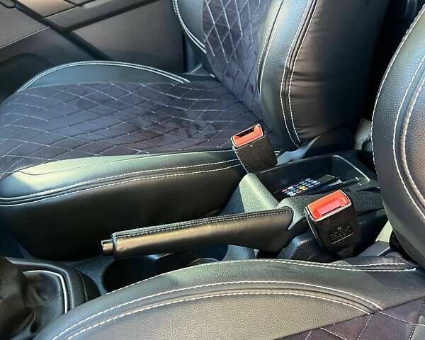 Белый Фольксваген Кадди, объемом двигателя 1.97 л и пробегом 185 тыс. км за 18700 $, фото 37 на Automoto.ua