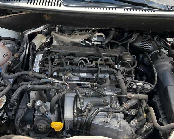 Белый Фольксваген Кадди, объемом двигателя 1.97 л и пробегом 185 тыс. км за 18700 $, фото 67 на Automoto.ua