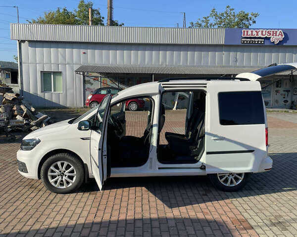 Фольксваген Кадди 2020 в Мукачеве на Automoto.ua Белый Фольксваген Кадди, объемом двигателя 1.97 л и пробегом 231 тыс. км за 16500 $, фото 16 на Automoto.ua
