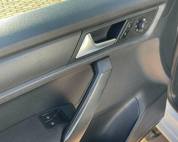 Фольксваген Кадди 2020 в Мукачеве на Automoto.ua Белый Фольксваген Кадди, объемом двигателя 1.97 л и пробегом 231 тыс. км за 16500 $, фото 43 на Automoto.ua