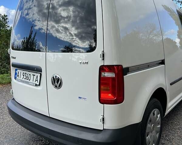 Белый Фольксваген Кадди, объемом двигателя 1.97 л и пробегом 185 тыс. км за 18700 $, фото 22 на Automoto.ua