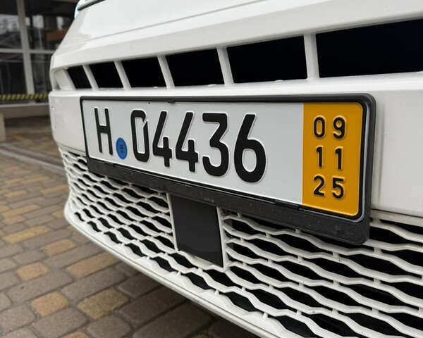 Белый Фольксваген Кадди, объемом двигателя 2 л и пробегом 240 тыс. км за 22500 $, фото 26 на Automoto.ua