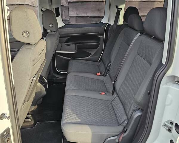 Белый Фольксваген Кадди, объемом двигателя 1.97 л и пробегом 183 тыс. км за 22950 $, фото 40 на Automoto.ua