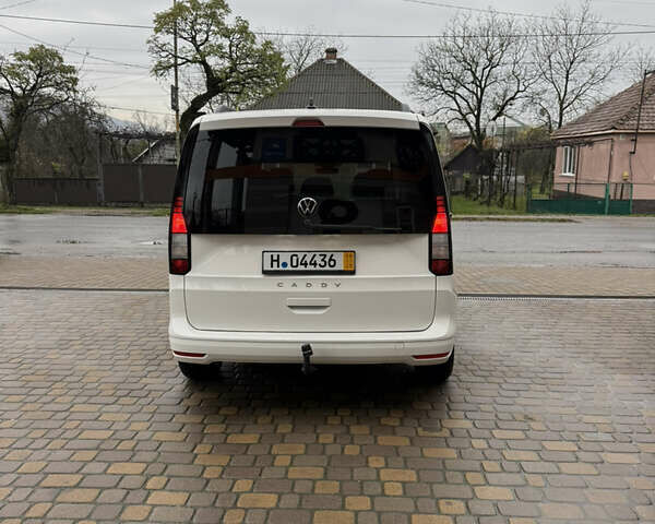 Белый Фольксваген Кадди, объемом двигателя 2 л и пробегом 240 тыс. км за 22500 $, фото 5 на Automoto.ua