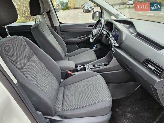 Белый Фольксваген Кадди, объемом двигателя 2 л и пробегом 203 тыс. км за 26300 $, фото 12 на Automoto.ua