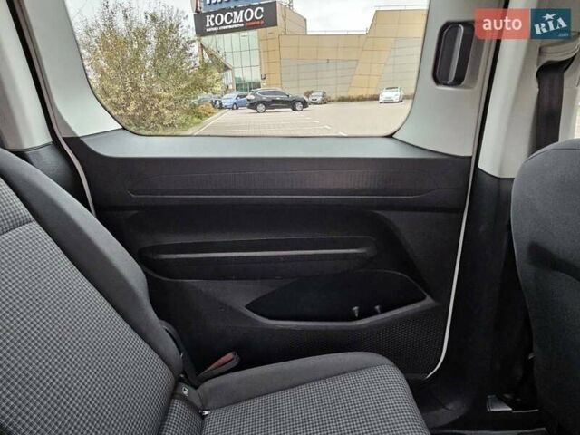 Белый Фольксваген Кадди, объемом двигателя 2 л и пробегом 203 тыс. км за 26300 $, фото 26 на Automoto.ua