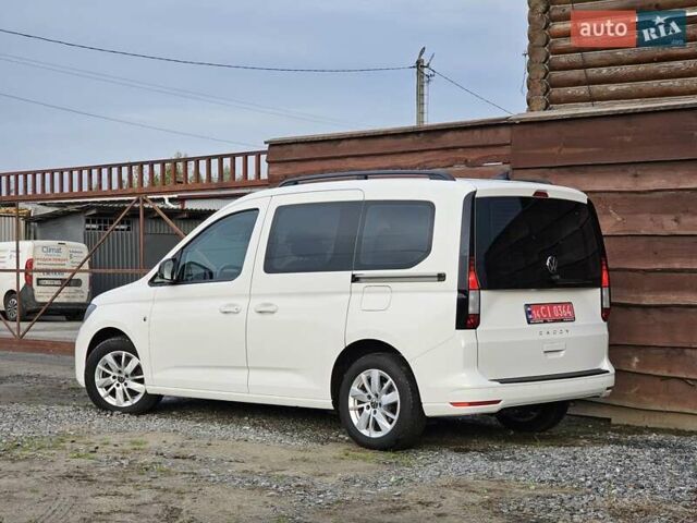 Белый Фольксваген Кадди, объемом двигателя 1.97 л и пробегом 183 тыс. км за 22950 $, фото 5 на Automoto.ua