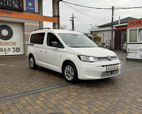 Белый Фольксваген Кадди, объемом двигателя 2 л и пробегом 240 тыс. км за 22500 $, фото 2 на Automoto.ua