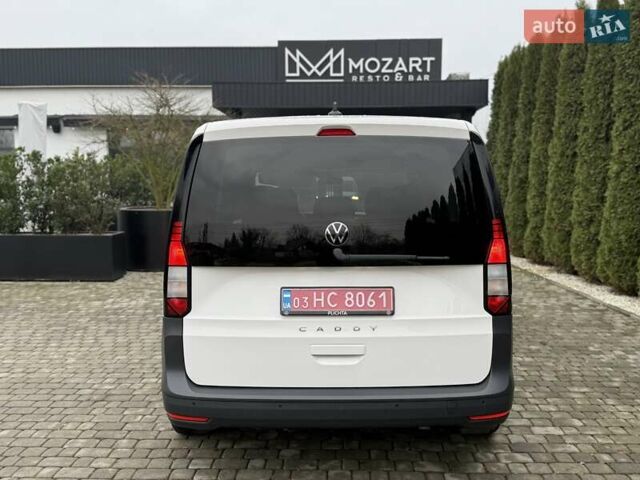 Белый Фольксваген Кадди, объемом двигателя 1.97 л и пробегом 222 тыс. км за 20999 $, фото 48 на Automoto.ua