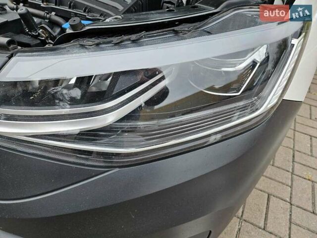 Белый Фольксваген Кадди, объемом двигателя 2 л и пробегом 203 тыс. км за 26300 $, фото 29 на Automoto.ua