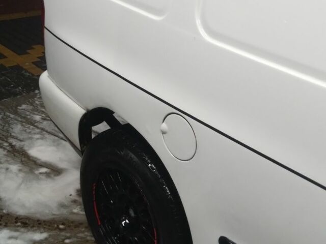 Белый Фольксваген Кадди, объемом двигателя 1.4 л и пробегом 280 тыс. км за 1981 $, фото 3 на Automoto.ua