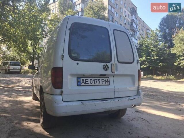 Белый Фольксваген Кадди, объемом двигателя 1.4 л и пробегом 275 тыс. км за 2000 $, фото 3 на Automoto.ua