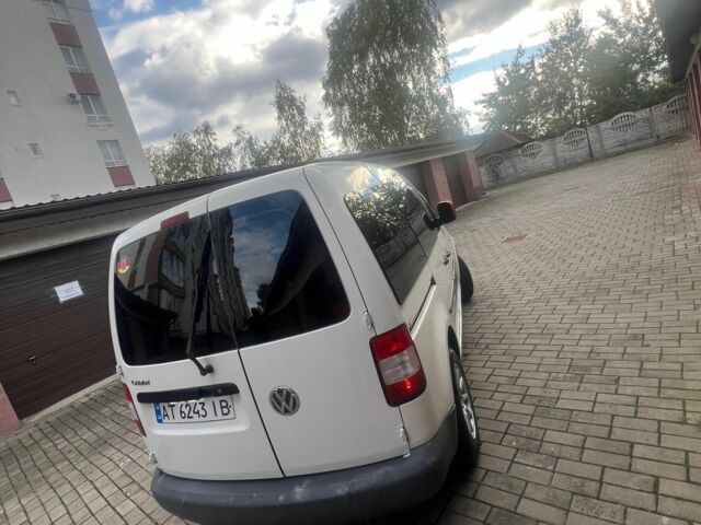 Белый Фольксваген Кадди, объемом двигателя 2 л и пробегом 320 тыс. км за 4300 $, фото 3 на Automoto.ua