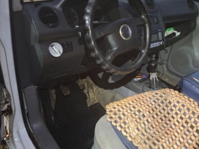 Белый Фольксваген Кадди, объемом двигателя 1.9 л и пробегом 423 тыс. км за 3994 $, фото 7 на Automoto.ua