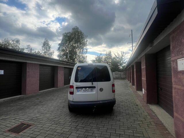 Белый Фольксваген Кадди, объемом двигателя 2 л и пробегом 320 тыс. км за 4300 $, фото 4 на Automoto.ua