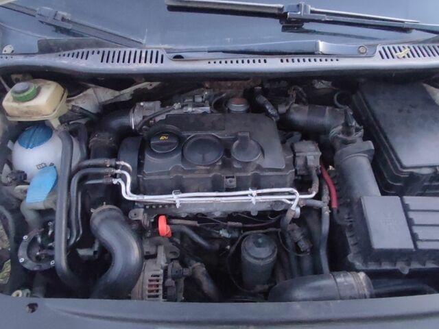 Белый Фольксваген Кадди, объемом двигателя 1.9 л и пробегом 260 тыс. км за 5200 $, фото 5 на Automoto.ua