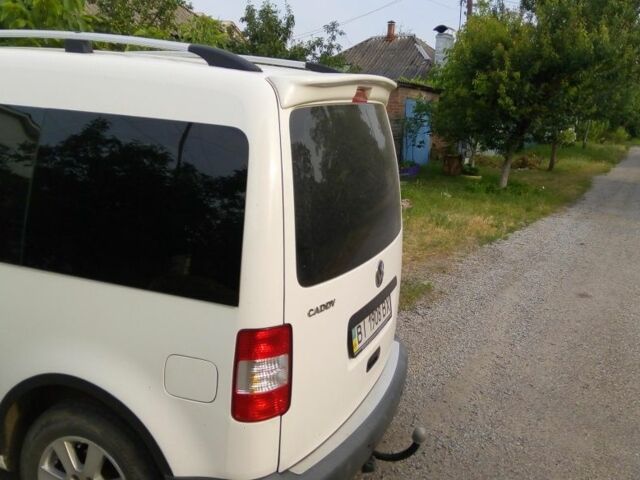 Фольксваген Кадди 2009 в Кременчуге на Automoto.ua Белый Фольксваген Кадди, объемом двигателя 2 л и пробегом 167 тыс. км за 6900 $, фото 2 на Automoto.ua