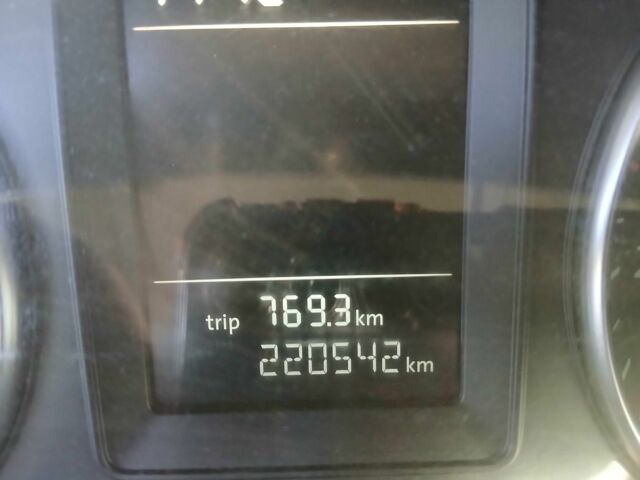 Білий Фольксваген Кадді, об'ємом двигуна 1.2 л та пробігом 221 тис. км за 6300 $, фото 6 на Automoto.ua