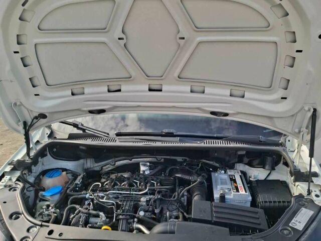 Білий Фольксваген Кадді, об'ємом двигуна 1.6 л та пробігом 295 тис. км за 10000 $, фото 13 на Automoto.ua