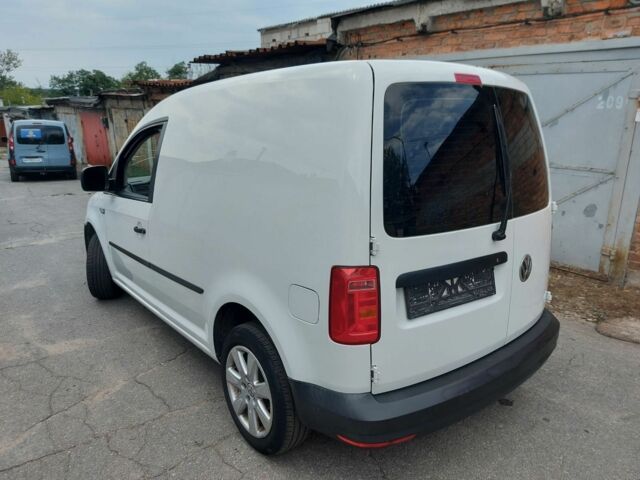 Белый Фольксваген Кадди, объемом двигателя 2 л и пробегом 190 тыс. км за 11200 $, фото 6 на Automoto.ua