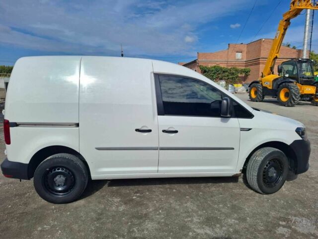 Білий Фольксваген Кадді, об'ємом двигуна 1.6 л та пробігом 295 тис. км за 10000 $, фото 9 на Automoto.ua