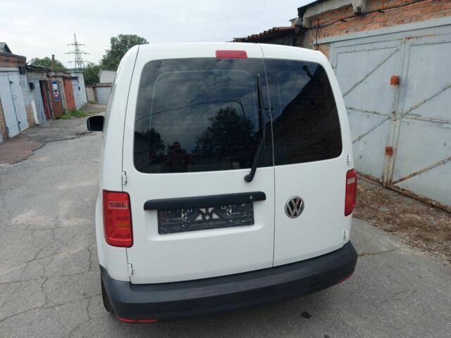 Белый Фольксваген Кадди, объемом двигателя 2 л и пробегом 190 тыс. км за 11200 $, фото 4 на Automoto.ua