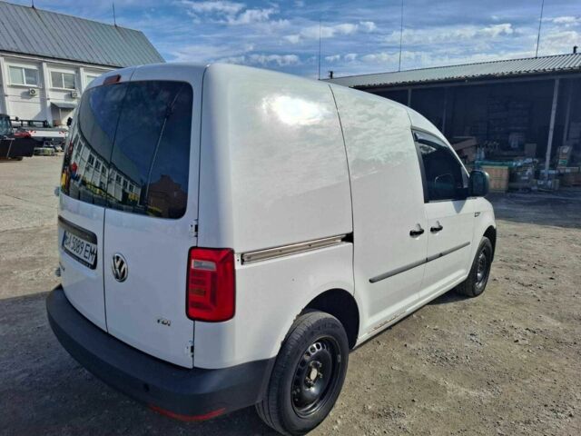 Белый Фольксваген Кадди, объемом двигателя 1.6 л и пробегом 289 тыс. км за 10000 $, фото 13 на Automoto.ua