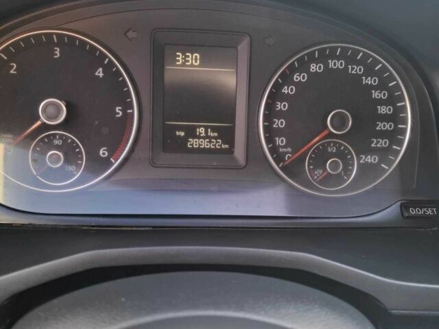 Белый Фольксваген Кадди, объемом двигателя 1.6 л и пробегом 289 тыс. км за 10000 $, фото 5 на Automoto.ua