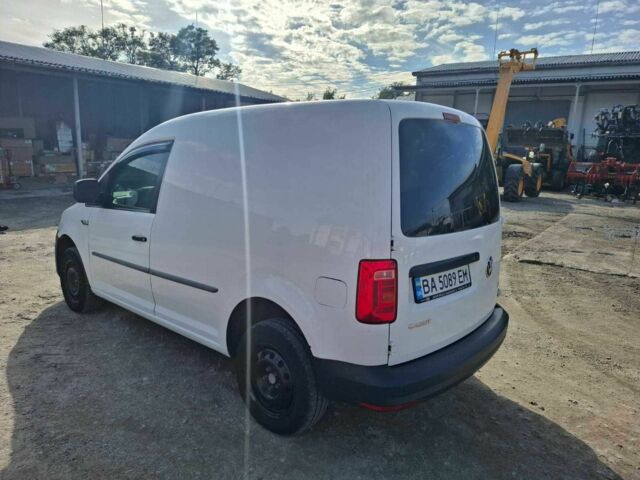 Белый Фольксваген Кадди, объемом двигателя 1.6 л и пробегом 289 тыс. км за 10000 $, фото 3 на Automoto.ua