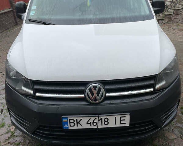 Белый Фольксваген Кадди, объемом двигателя 2 л и пробегом 290 тыс. км за 13500 $, фото 1 на Automoto.ua