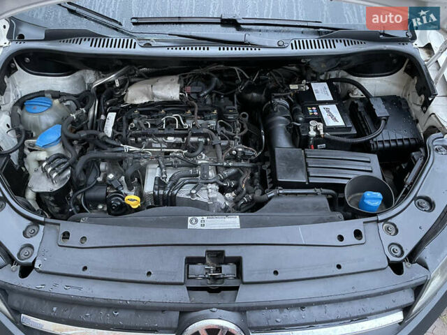 Белый Фольксваген Кадди, объемом двигателя 2 л и пробегом 290 тыс. км за 13500 $, фото 14 на Automoto.ua