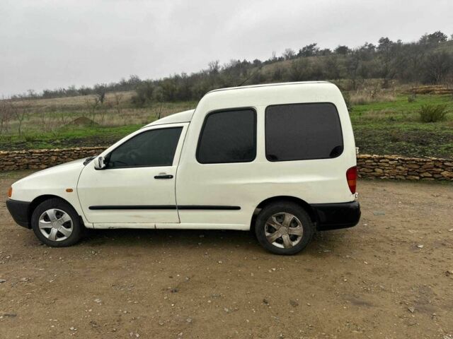 Белый Фольксваген Кадди, объемом двигателя 1.9 л и пробегом 257 тыс. км за 2600 $, фото 1 на Automoto.ua