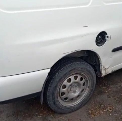 Фольксваген Кадди 2003 в Новомосковске на Automoto.ua Белый Фольксваген Кадди, объемом двигателя 1.9 л и пробегом 200 тыс. км за 1500 $, фото 5 на Automoto.ua