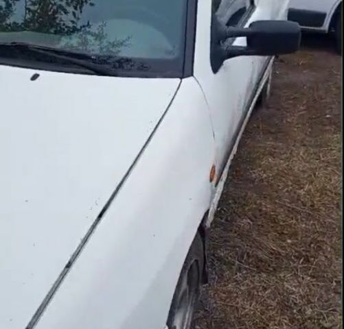 Фольксваген Кадди 2003 в Новомосковске на Automoto.ua Белый Фольксваген Кадди, объемом двигателя 1.9 л и пробегом 200 тыс. км за 1500 $, фото 2 на Automoto.ua