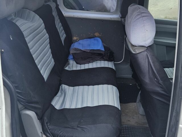 Белый Фольксваген Кадди, объемом двигателя 0 л и пробегом 551 тыс. км за 3100 $, фото 5 на Automoto.ua