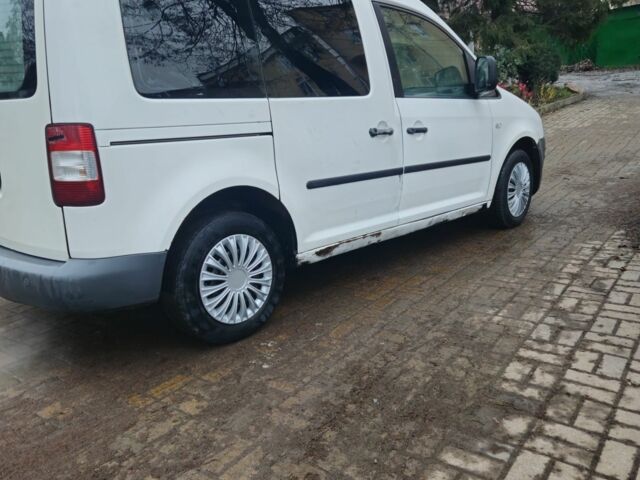 Белый Фольксваген Кадди, объемом двигателя 0 л и пробегом 551 тыс. км за 3100 $, фото 2 на Automoto.ua