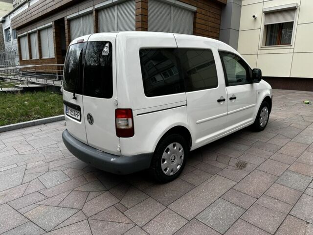 Белый Фольксваген Кадди, объемом двигателя 1.9 л и пробегом 223 тыс. км за 6000 $, фото 4 на Automoto.ua
